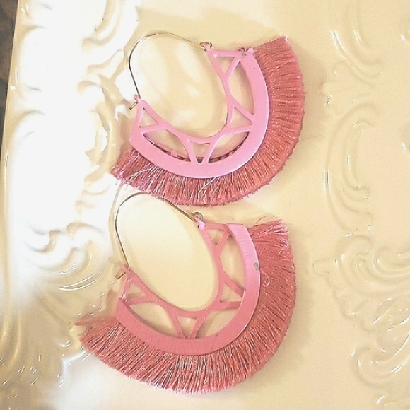 Pink and Purple Jewelry Bundle~ 2 pairs Earrings and a Unique Cuff/Bracelet - Picture 7 of 11